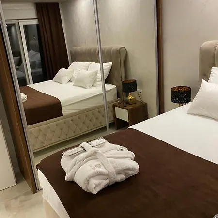 Luxury Adventure *